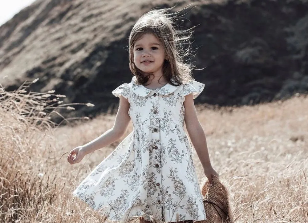 Creative Dress Ideas for Girls Photography Sessions