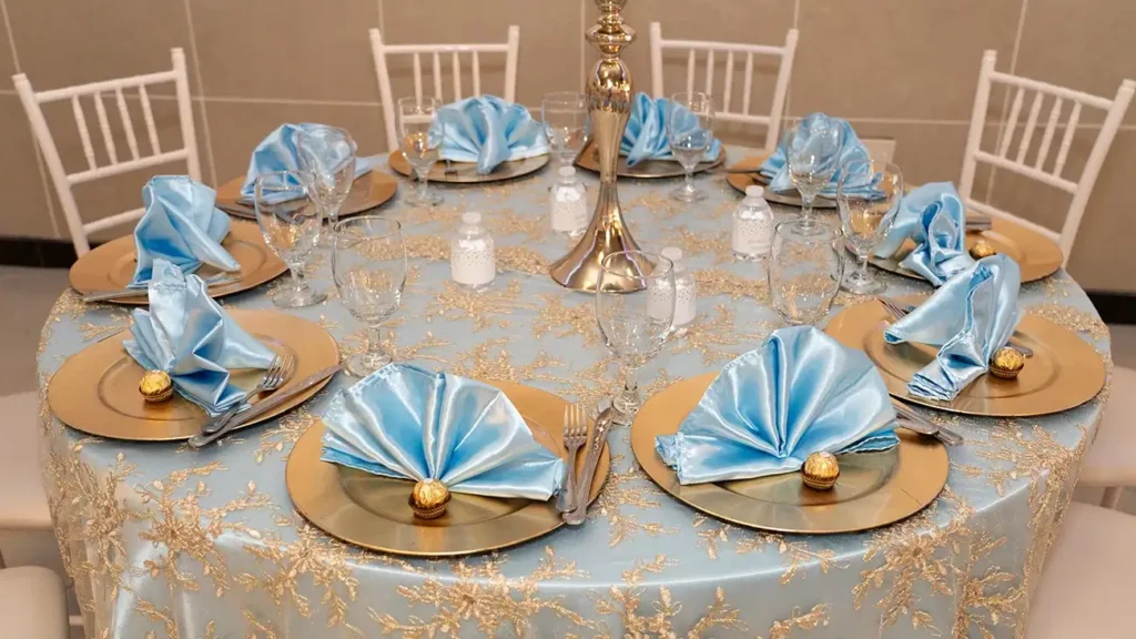 How to Choose a Branded Tablecloth For Events