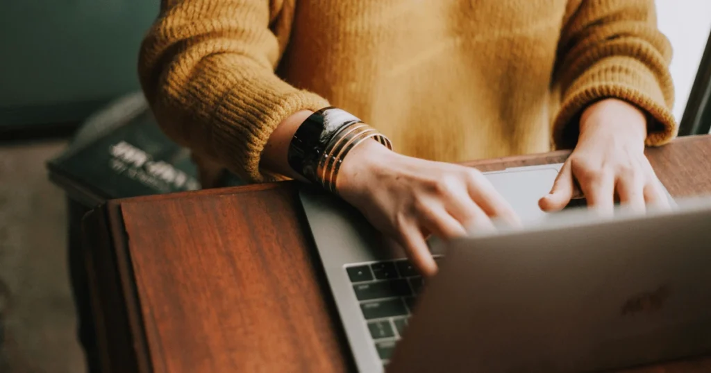 The Advantages of Combining SEO and Photography for Jewelry Websites